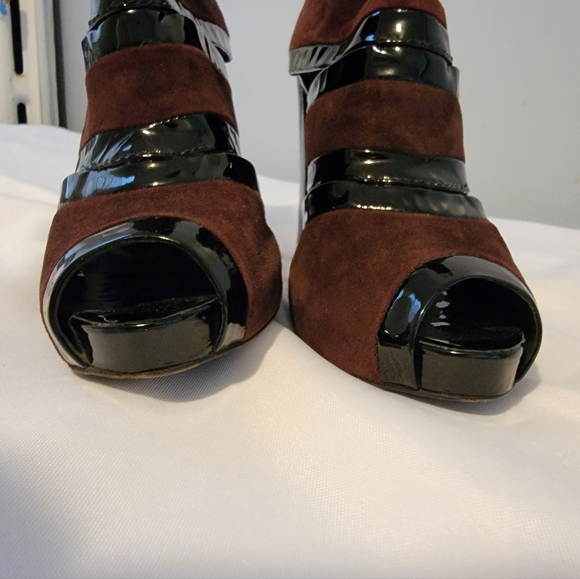 Tory Burch Lucille Brown Leather Peep Toe Logo Ankle US 9M - Picture 11 of 14